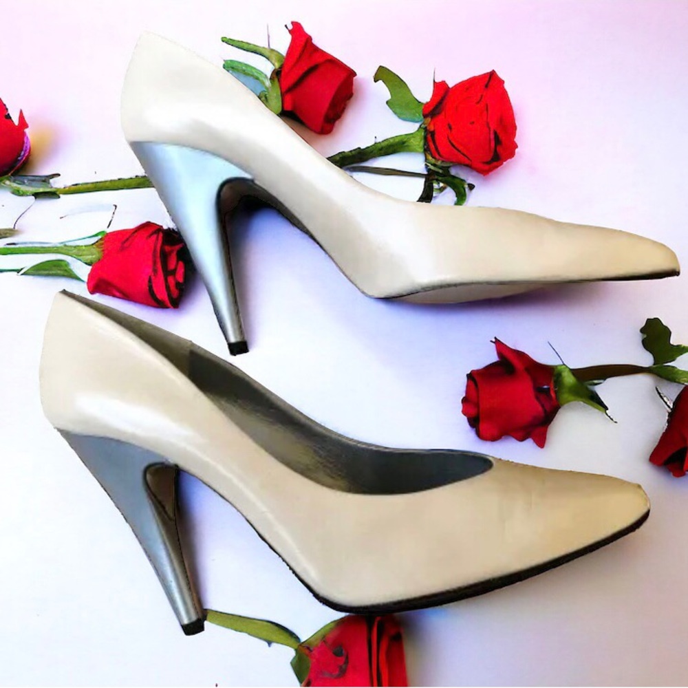 VTG 80s Charles Jourdan Paris Beige Leather Pumps Pewter Gray Cone Heel Shoes 8